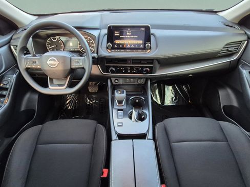 Certified 2025 Nissan Rogue S FWD image 14