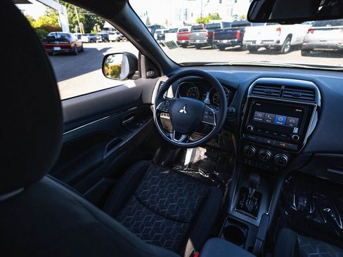 New 2025 Mitsubishi Outlander Sport AWD image 18
