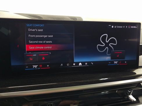 Used 2025 BMW X7 M60i AWD/4WD image 31