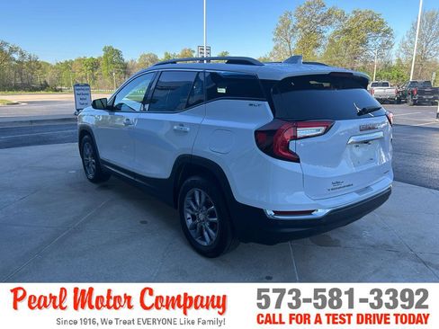 Certified 2022 GMC Terrain SLT AWD/4WD image 6