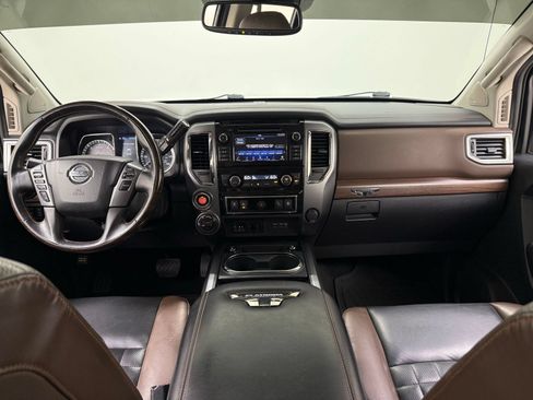 Used 2019 Nissan Titan Platinum Reserve w/ Platinum Utility Package AWD/4WD image 33