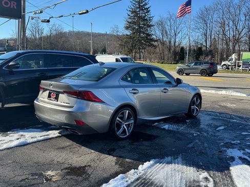 Used 2018 Lexus IS 300 AWD image 5