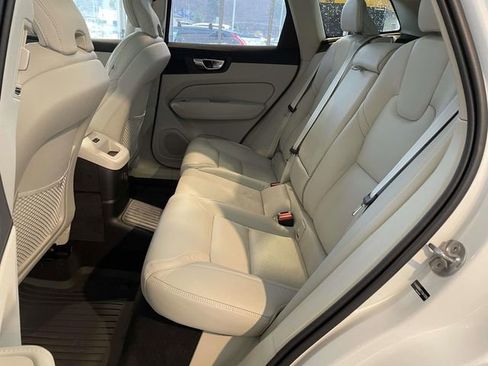 New 2026 Volvo XC60 T8 Ultra w/ Protection Package Premier AWD/4WD image 18