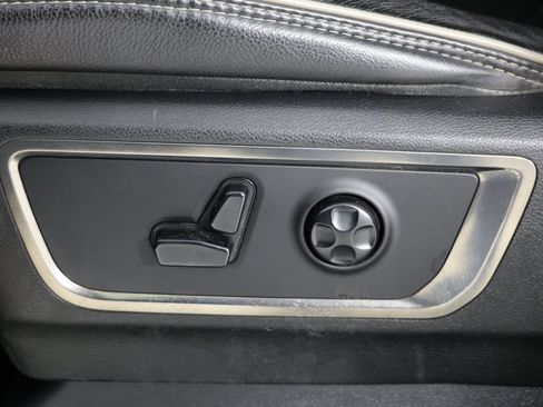 Used 2020 RAM 1500 Limited image 26