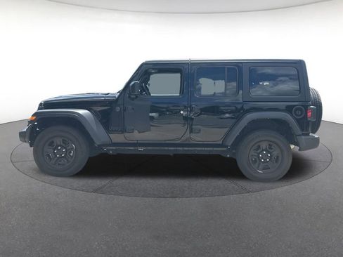 Used 2022 Jeep Wrangler Unlimited Sport AWD/4WD image 2