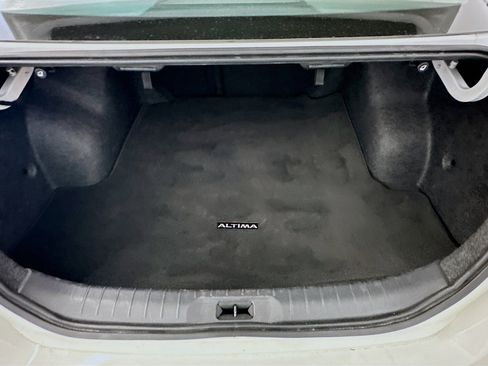 Used 2025 Nissan Altima 2.5 SV image 29