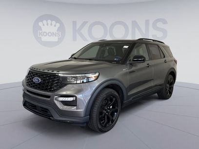 Used 2023 Ford Explorer ST-Line w/ Class IV Trailer Tow Package