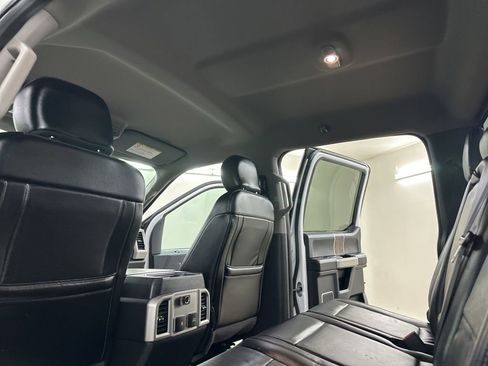 Used 2018 Ford F250 Lariat w/ Lariat Value Package image 29