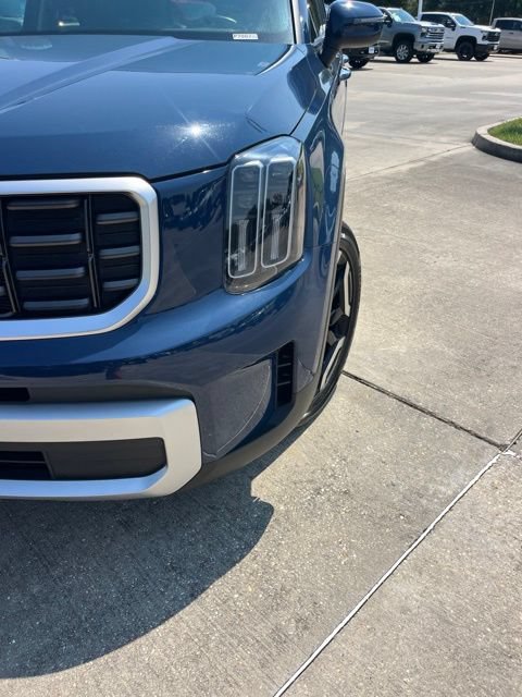 Used 2025 Kia Telluride S FWD image 10