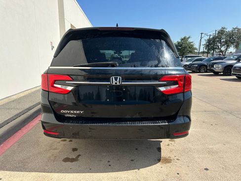 Used 2022 Honda Odyssey EX-L image 6
