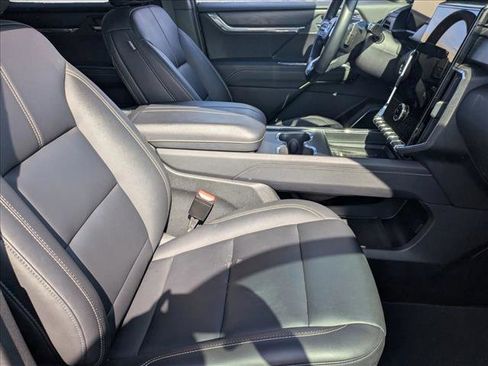 Used 2024 GMC Acadia Elevation image 20