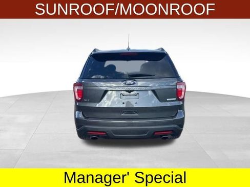Used 2019 Ford Explorer XLT w/ Equipment Group 202A image 6