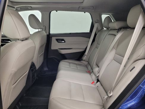 Used 2021 Nissan Rogue SL w/ Premium Package AWD/4WD image 18