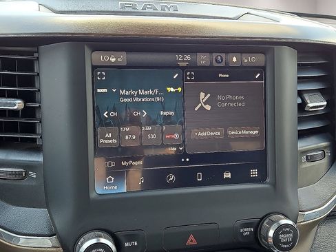 Used 2022 RAM 1500 Laramie AWD/4WD image 27