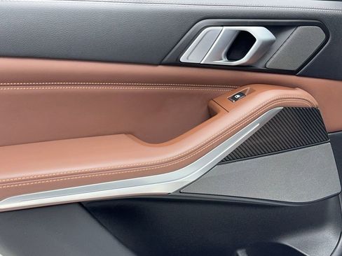 Used 2022 BMW X5 M50i w/ Dynamic Handling Package image 42