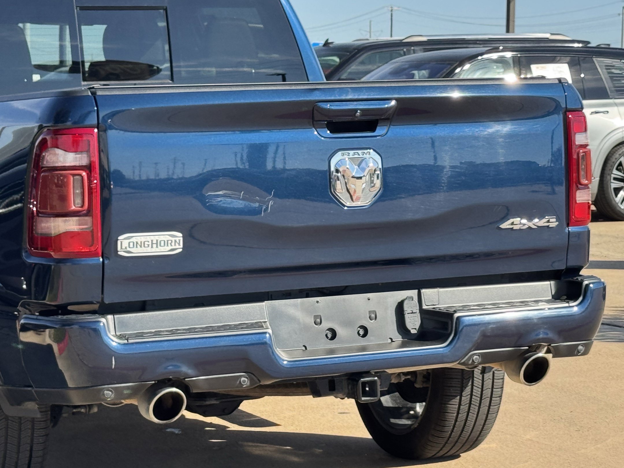 Used 2023 RAM 1500 Limited w/ Body Color Bumper Group AWD/4WD image 10