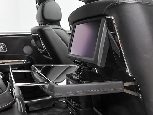 Used 2016 Rolls-Royce Ghost image 64