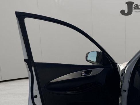 Used 2017 INFINITI QX50 2WD image 29