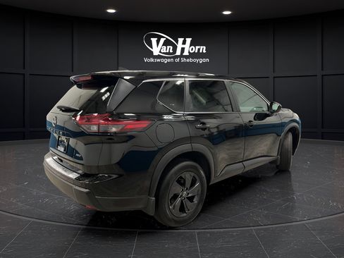 Used 2026 Nissan Rogue SV w/ Cold Weather Package AWD/4WD image 7