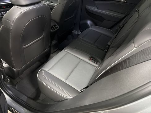 Used 2023 Buick Envision Essence image 22