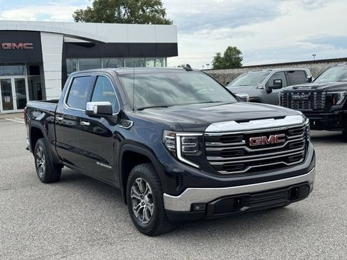 Certified 2024 GMC Sierra 1500 SLT image 7