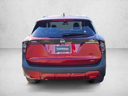 New 2026 Nissan Kicks SR FWD image 8