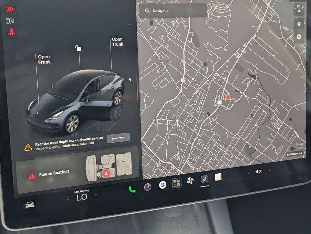 Used 2024 Tesla Model Y Long Range AWD/4WD image 25