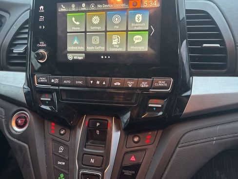 Certified 2024 Honda Odyssey EX-L image 9