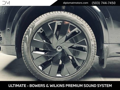 Used 2024 Volvo XC90 T8 Ultimate AWD/4WD image 45