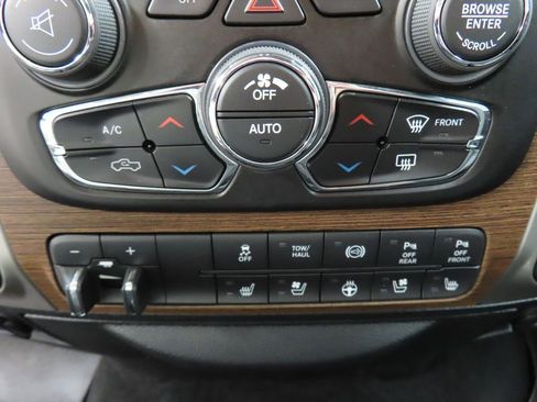 Used 2017 RAM 2500 Laramie AWD/4WD image 56