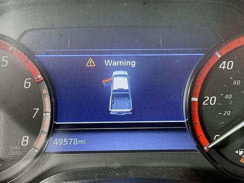 Used 2022 Nissan Titan PRO-4X w/ Pro-4x Convenience Package image 12