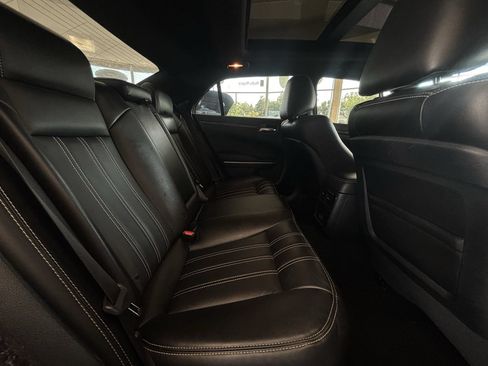Used 2022 Chrysler 300 S RWD image 30
