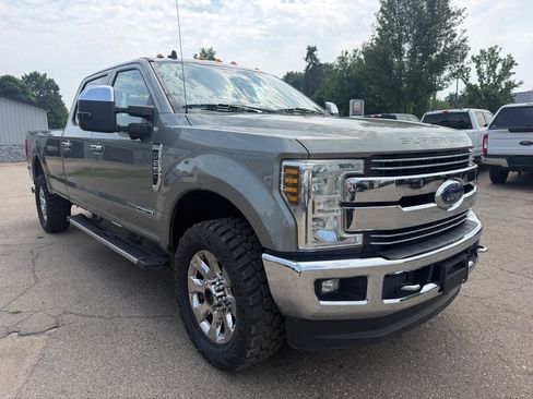 Used 2019 Ford F250 Lariat w/ Chrome Package AWD/4WD image 4