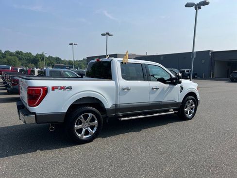 Certified 2022 Ford F150 XLT w/ Equipment Group 302A High image 5