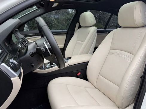 Used 2014 BMW 535i Sedan image 10