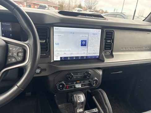 Used 2024 Ford Bronco Big Bend image 20