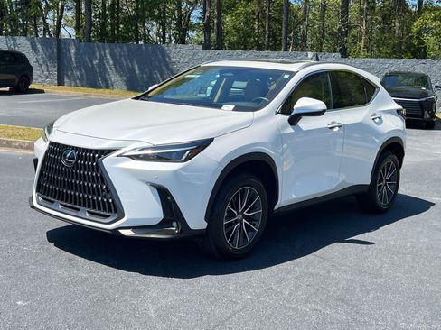 Used 2025 Lexus NX 250 FWD w/ Towing Package (2000 Lbs) image 2