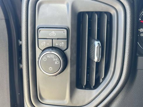 Used 2022 Chevrolet Silverado 1500 Custom RWD image 19