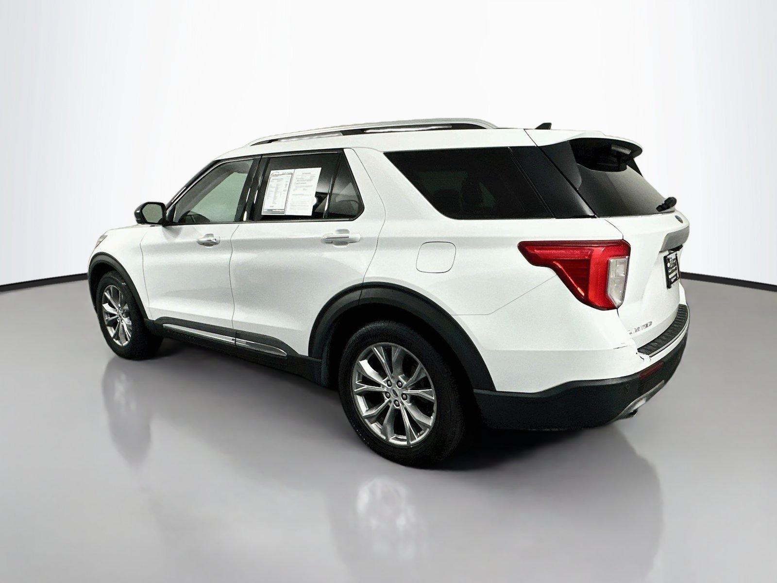 Used 2022 Ford Explorer Limited RWD image 5