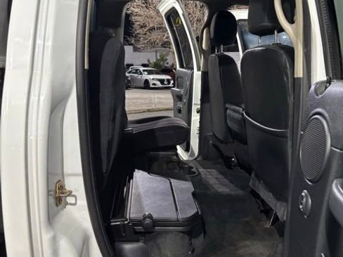 Used 2003 Dodge Ram 3500 Truck ST image 25