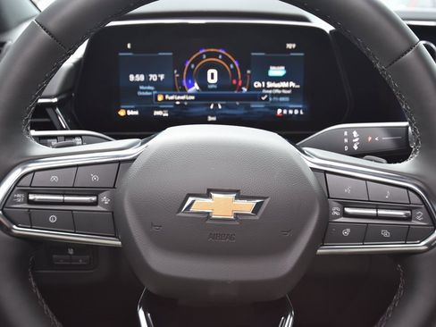 New 2026 Chevrolet Suburban Premier image 17