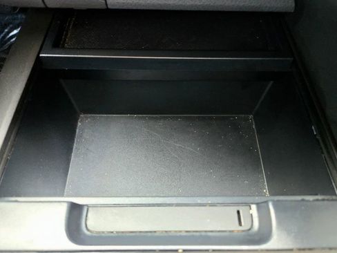 Used 2021 Toyota Camry SE image 32