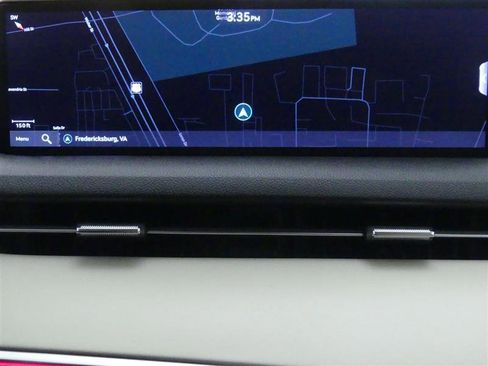 Used 2023 Genesis GV70 2.5T w/ Advanced Package image 11