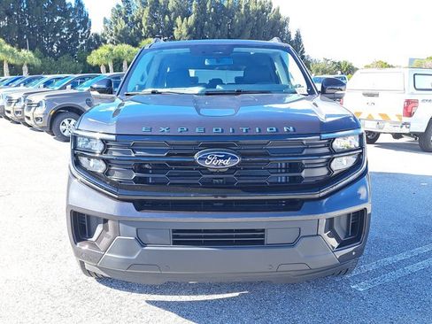 New 2026 Ford Expedition Active RWD image 2