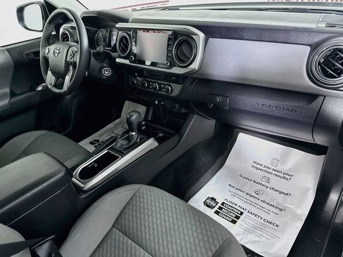 Certified 2022 Toyota Tacoma SR5 w/ Technology Package AWD/4WD image 30