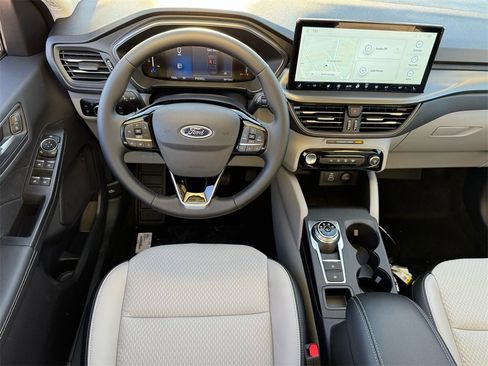 New 2026 Ford Escape SE image 10