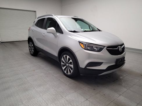 Used 2021 Buick Encore Preferred image 13