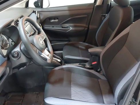 Used 2025 Nissan Versa SV w/ Trunk Package image 20