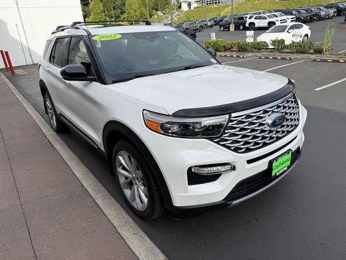 Used 2022 Ford Explorer Platinum w/ Equipment Group 601A AWD/4WD image 8