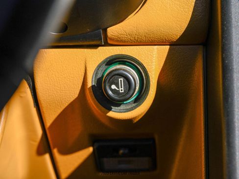 Used 1991 MAZDA MX-5 Miata Special Edition image 44